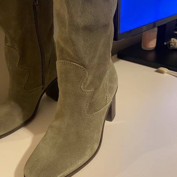 Green Suede Leather Lucky Brand Tall Boots Size 7 - Picture 6 of 12